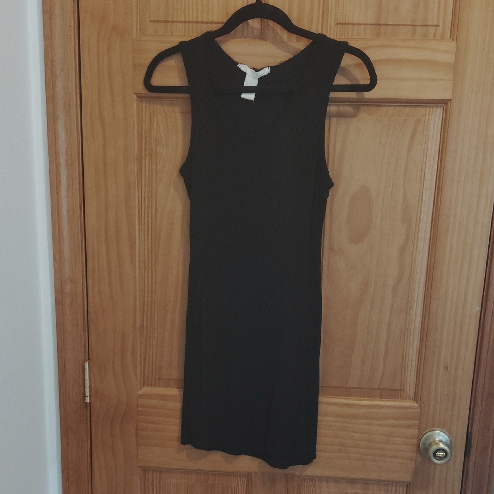 Elegant Black Sleeveless Dress